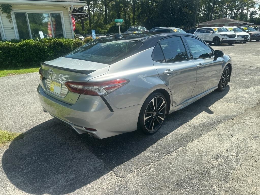 Toyota Camry photo 5
