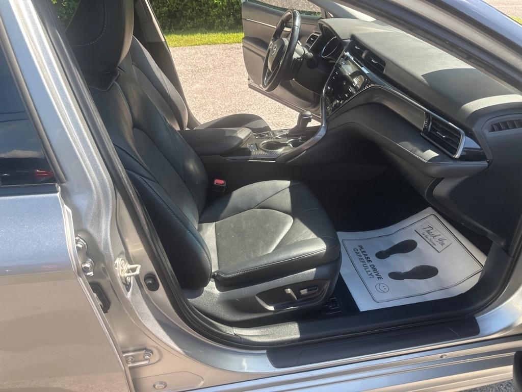 Toyota Camry photo 15