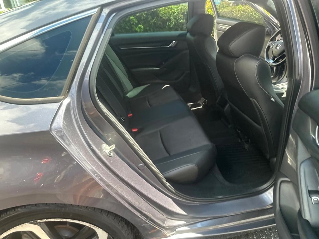 Honda Accord photo 14