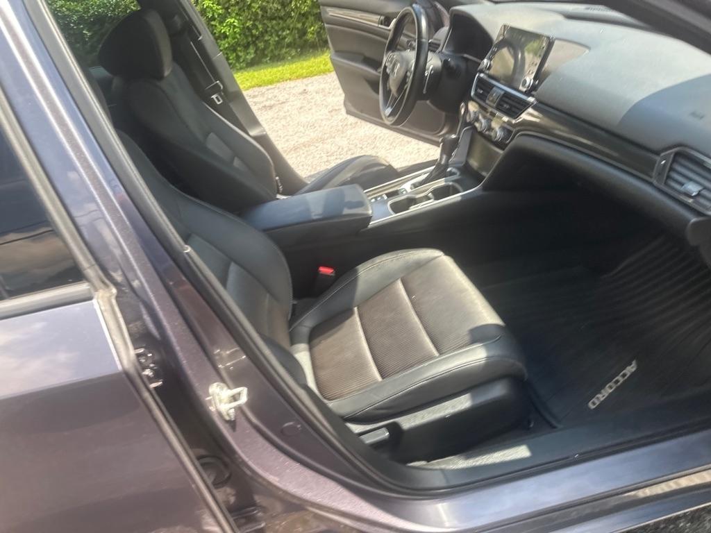 Honda Accord photo 15