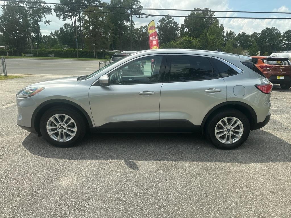 Ford Escape photo 2