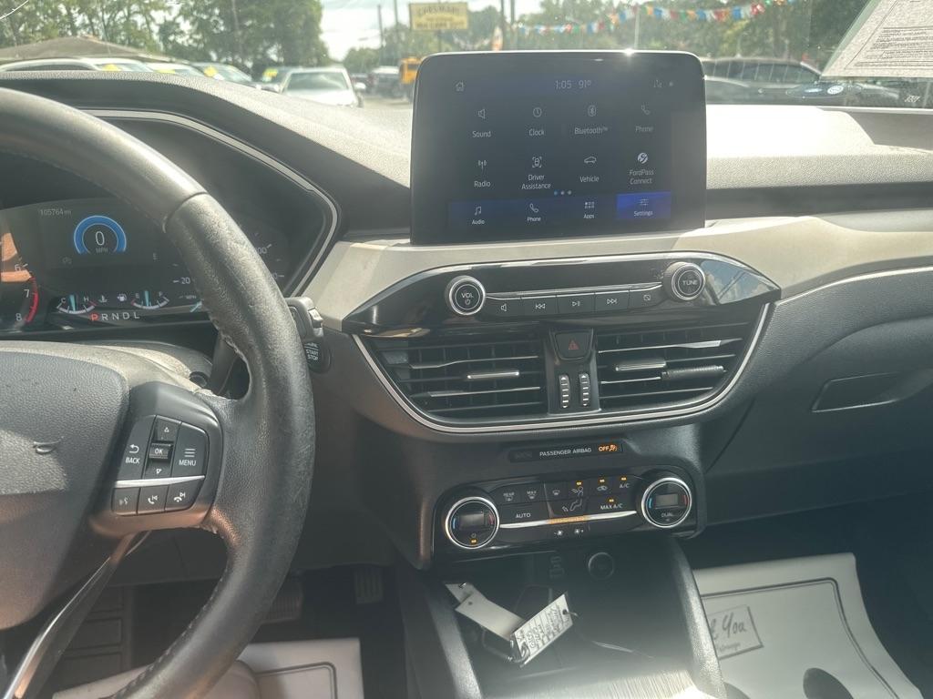 Ford Escape photo 10