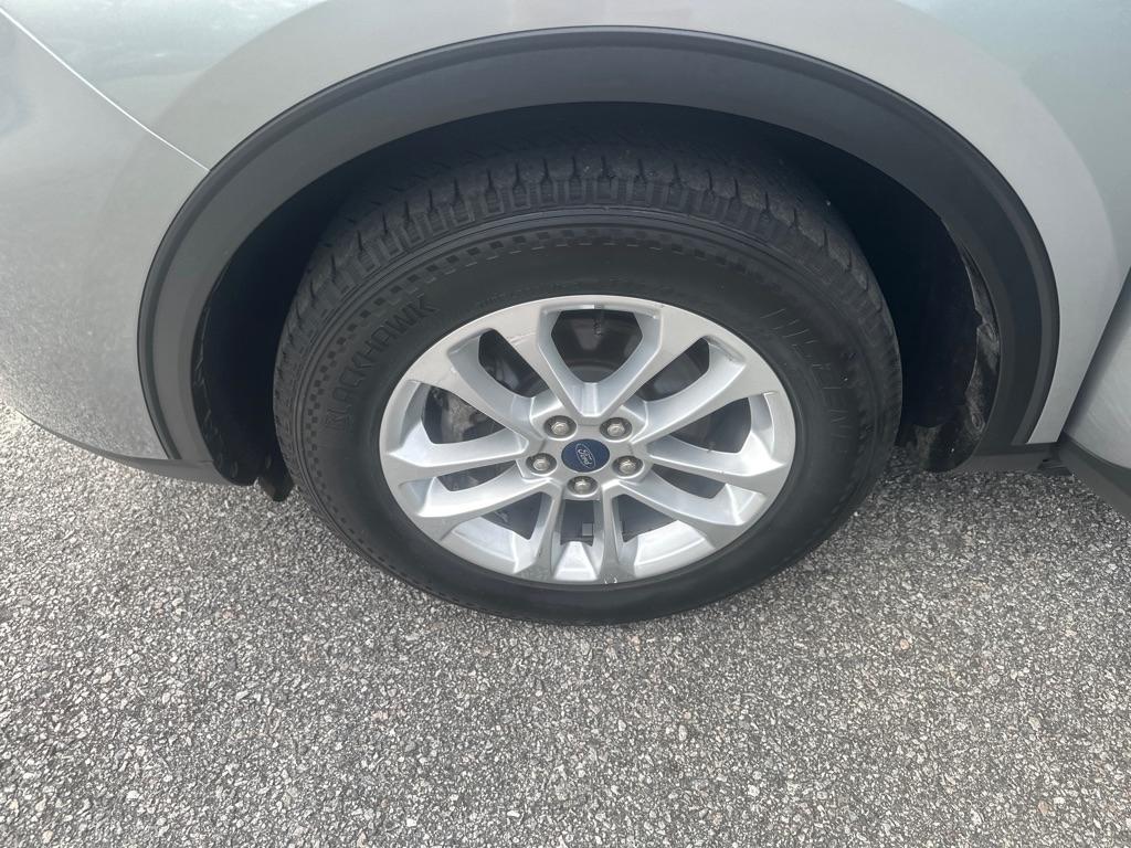 Ford Escape photo 17