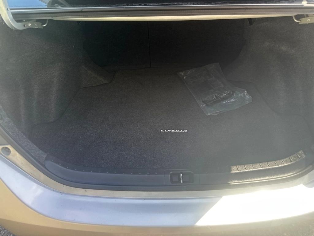 Toyota Corolla LE CVT 2016