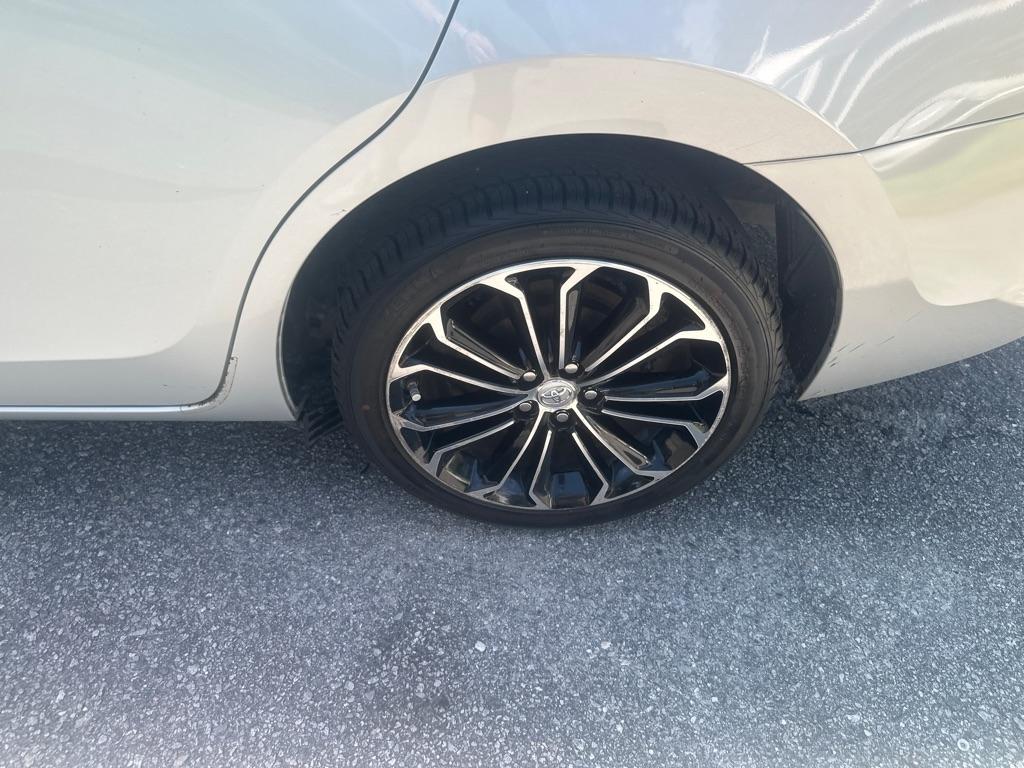 Toyota Corolla LE CVT 2016