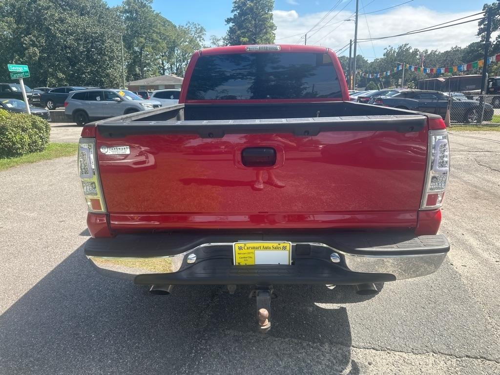 Chevrolet Silverado photo 4