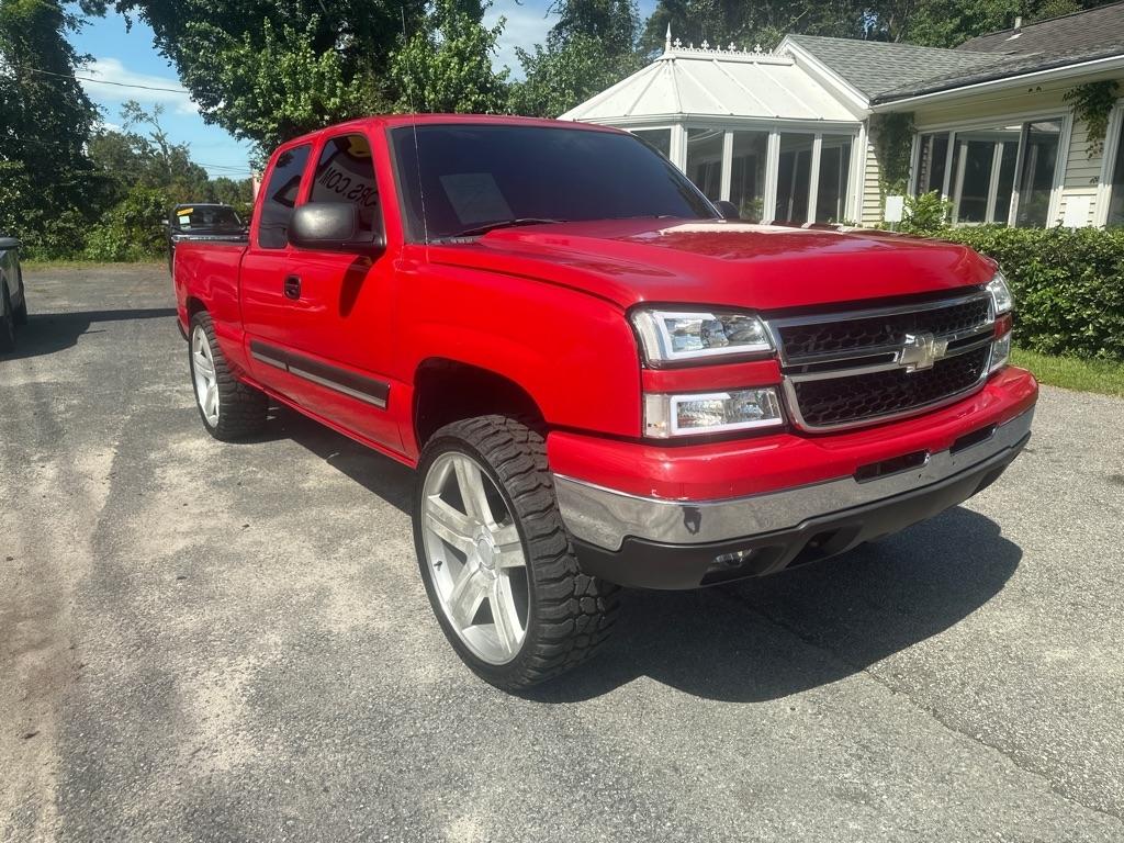 Chevrolet Silverado photo 7