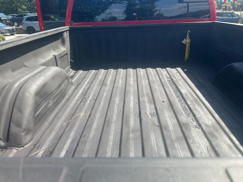 Chevrolet Silverado photo 13
