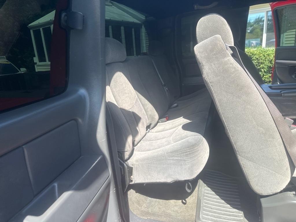 Chevrolet Silverado photo 15