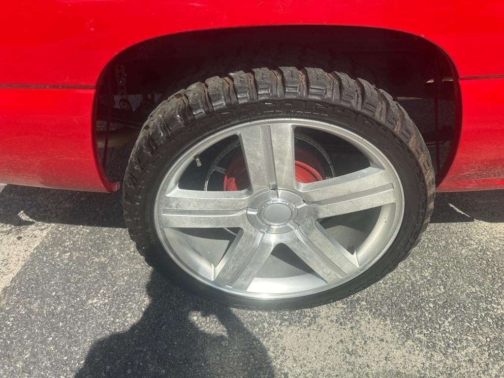 Chevrolet Silverado photo 19
