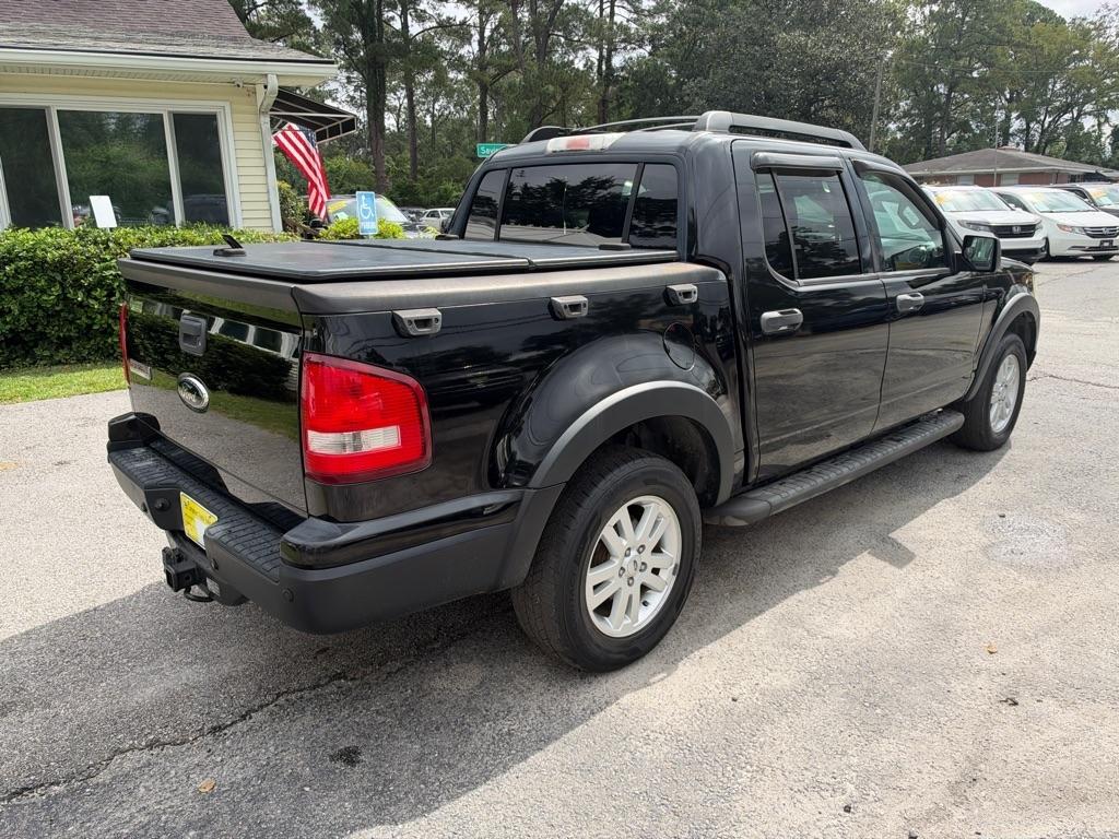 Ford Explorer Sport Trac photo 5