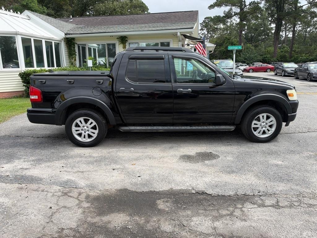 Ford Explorer Sport Trac photo 6