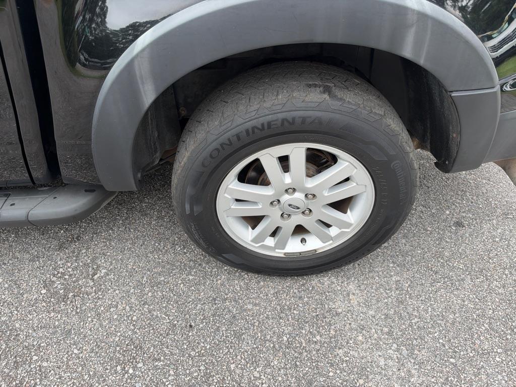Ford Explorer Sport Trac photo 18