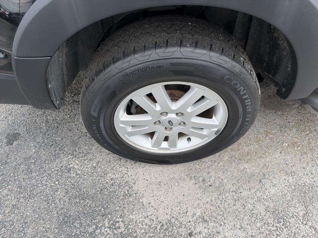 Ford Explorer Sport Trac photo 19