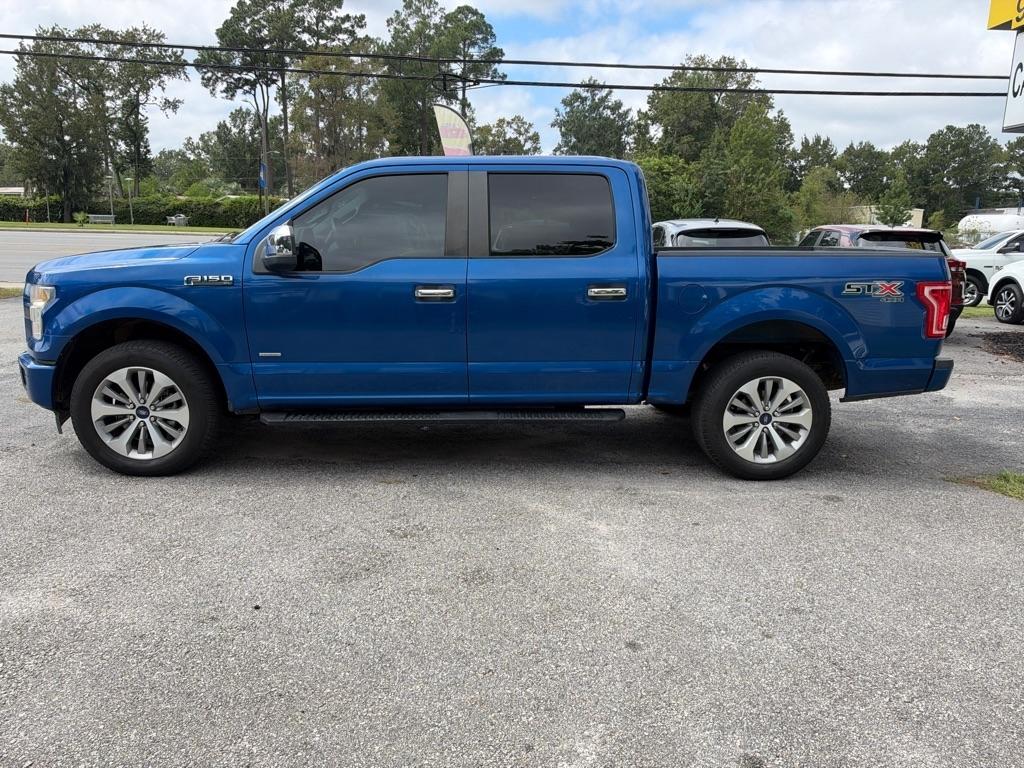 Ford F-150 photo 2