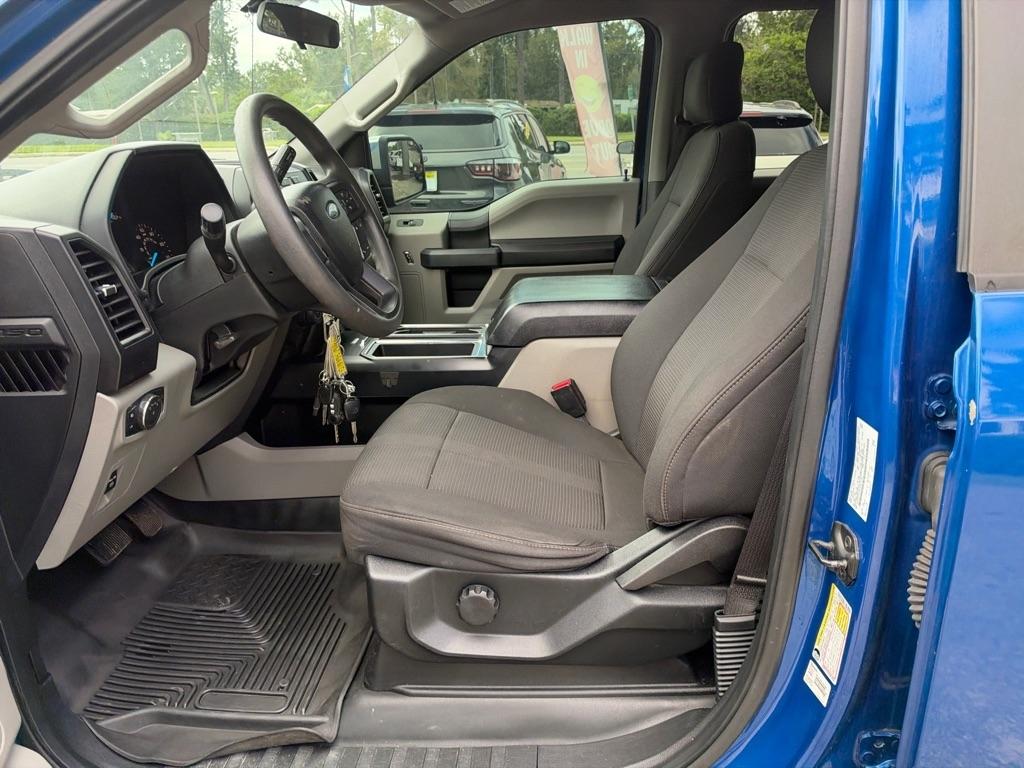 Ford F-150 photo 11