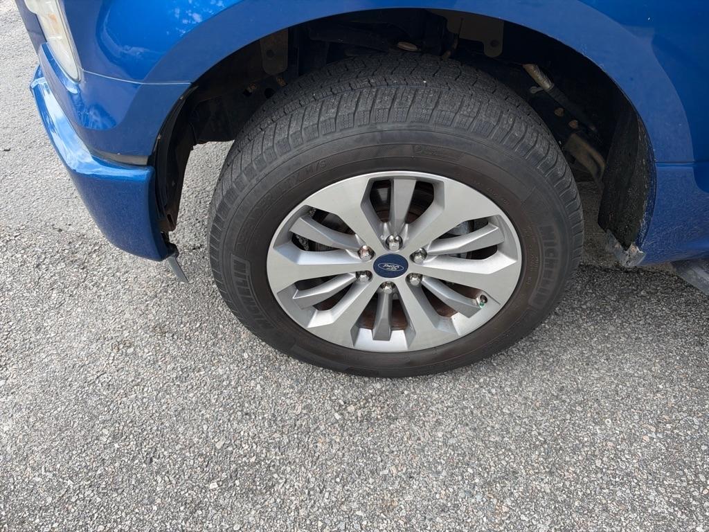 Ford F-150 photo 17