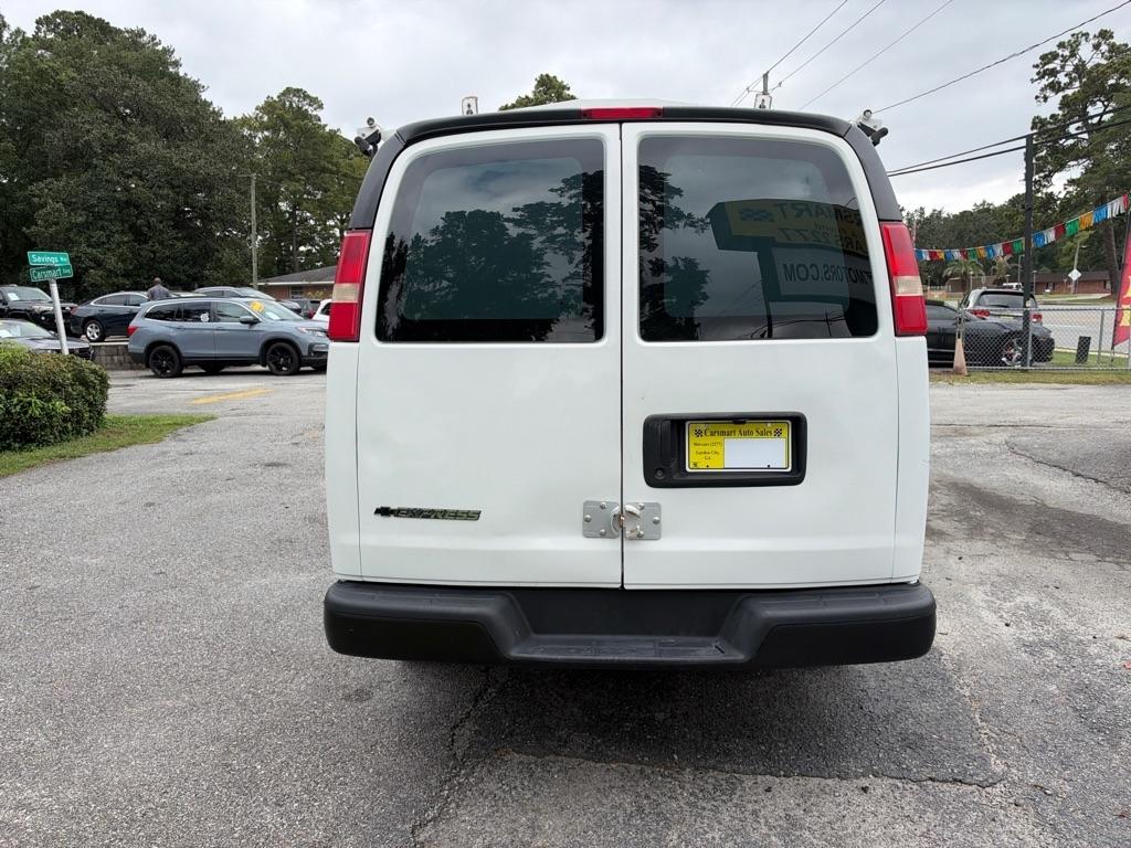Chevrolet Express photo 4