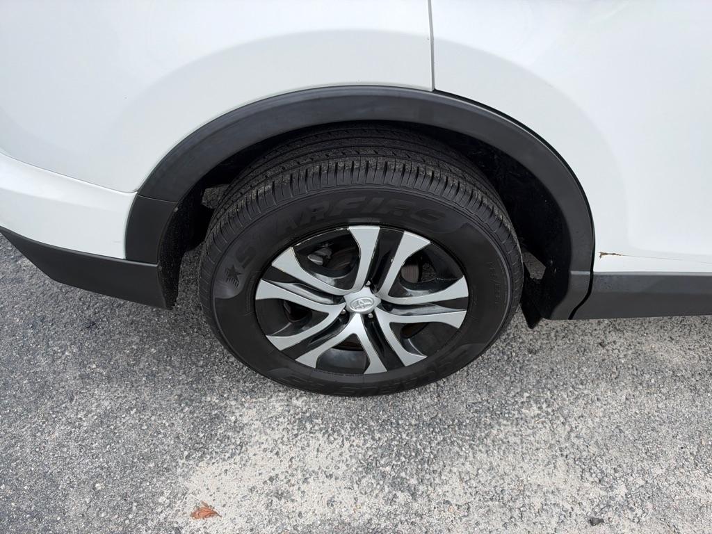 Toyota RAV4 photo 19