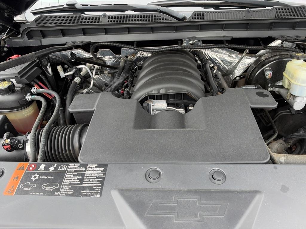 Chevrolet Silverado photo 16