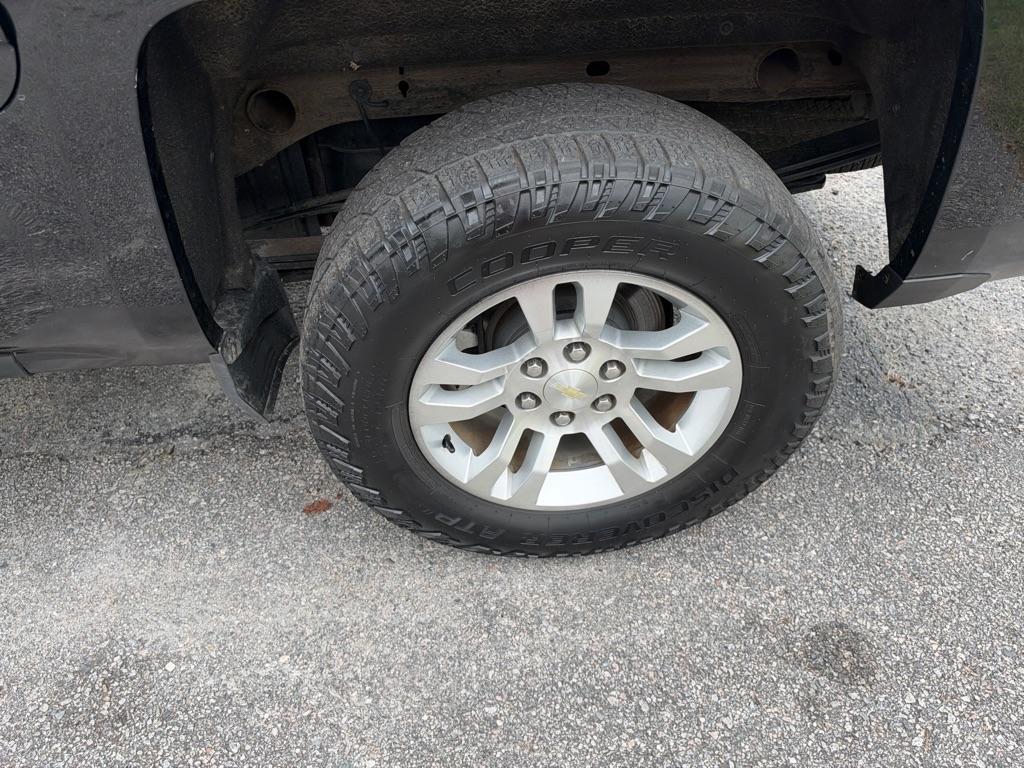 Chevrolet Silverado photo 18