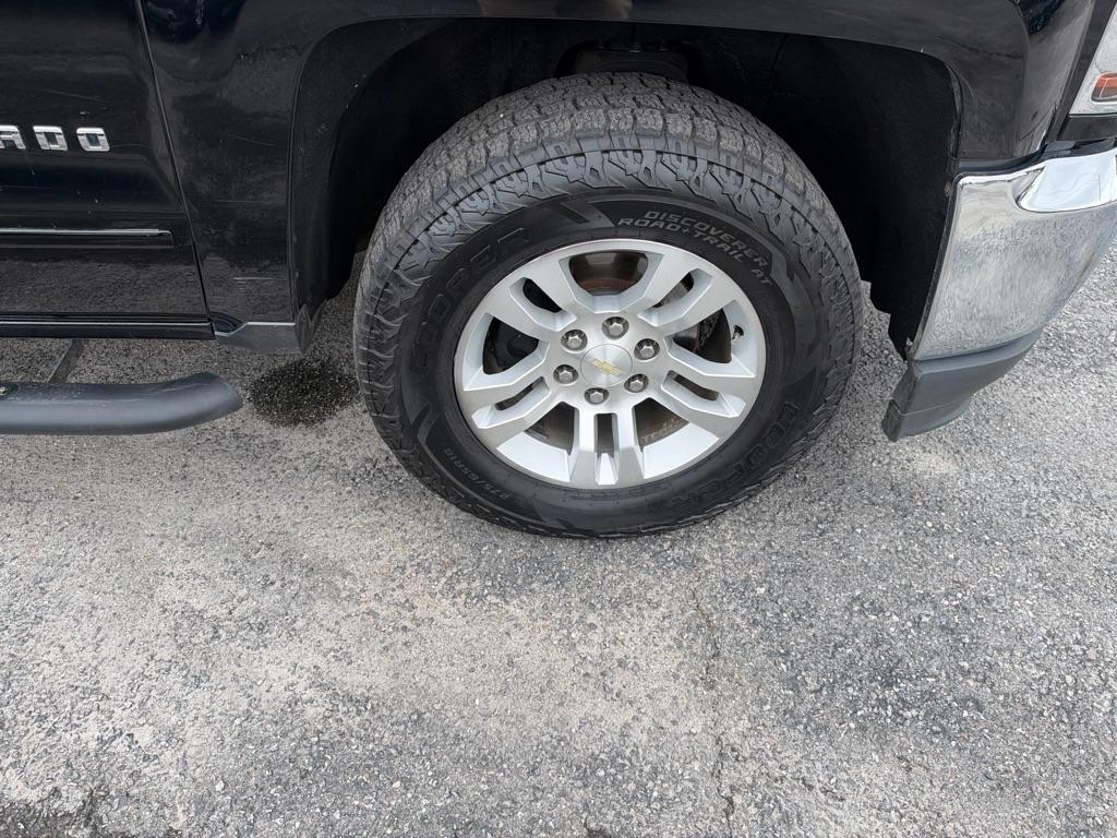 Chevrolet Silverado photo 20