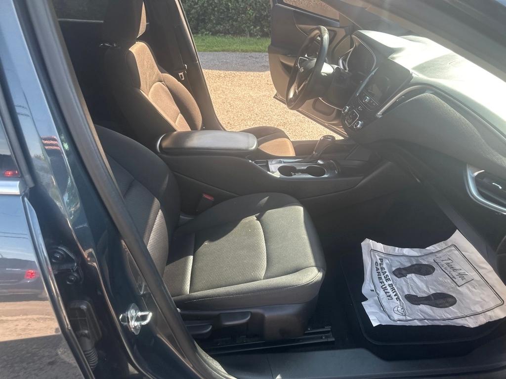 Chevrolet Malibu photo 15