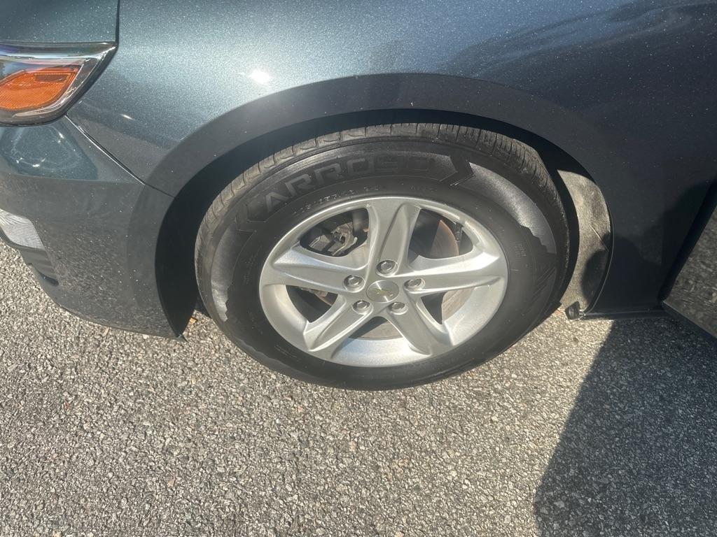 Chevrolet Malibu photo 17