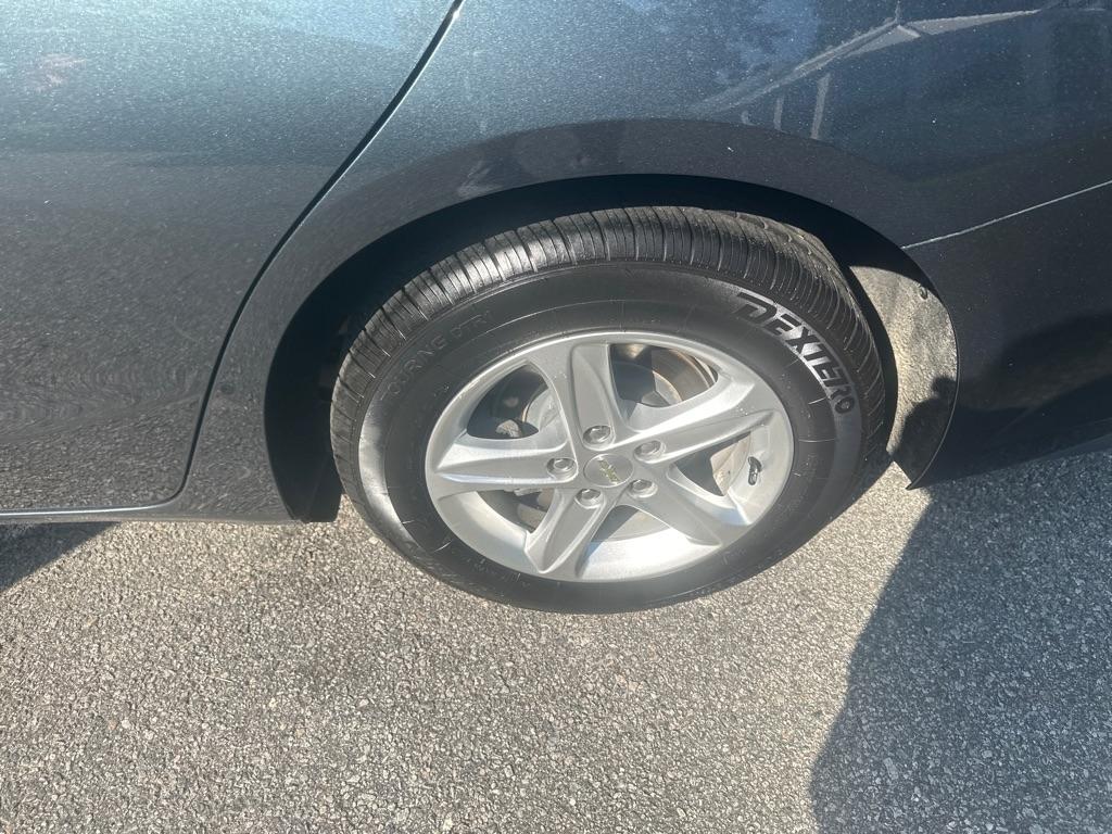 Chevrolet Malibu photo 18