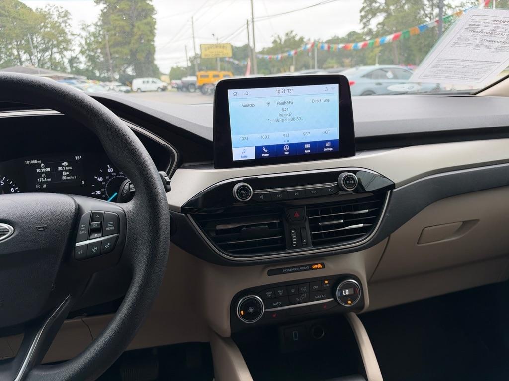 Ford Escape photo 10