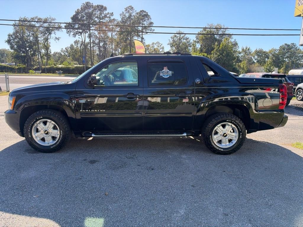 Chevrolet Avalanche LT 4WD 2013