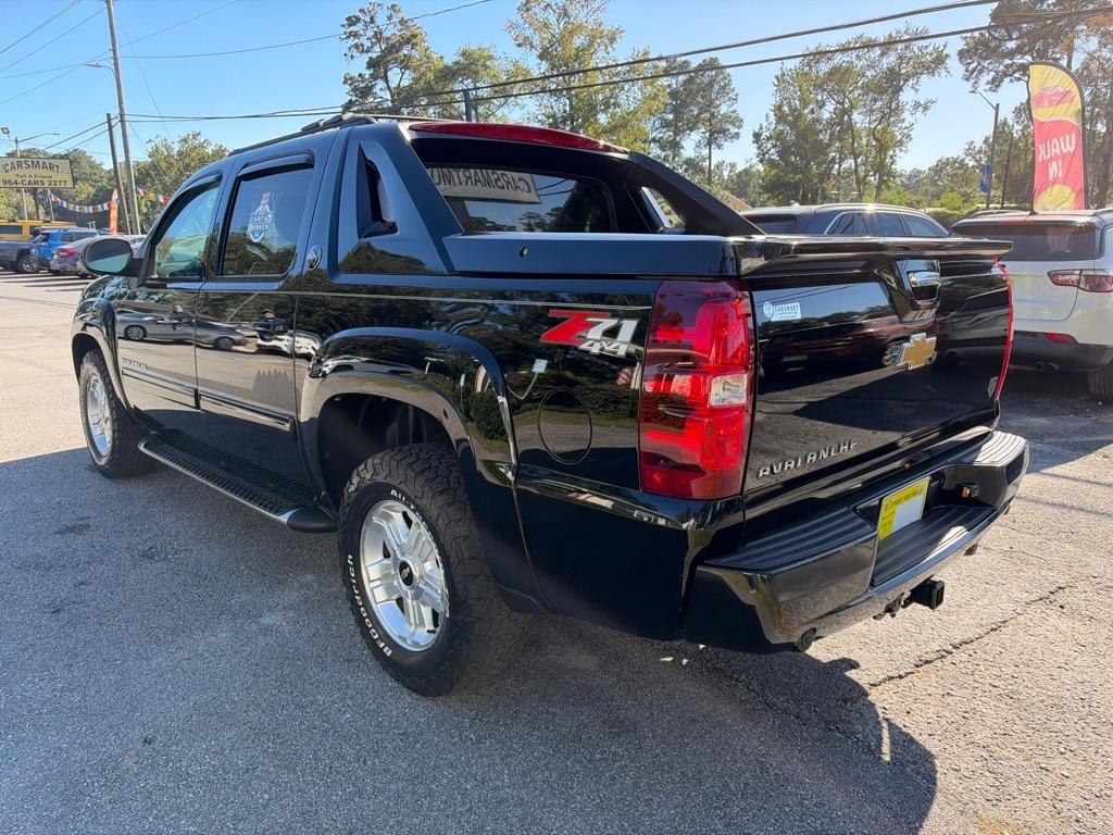 Chevrolet Avalanche LT 4WD 2013
