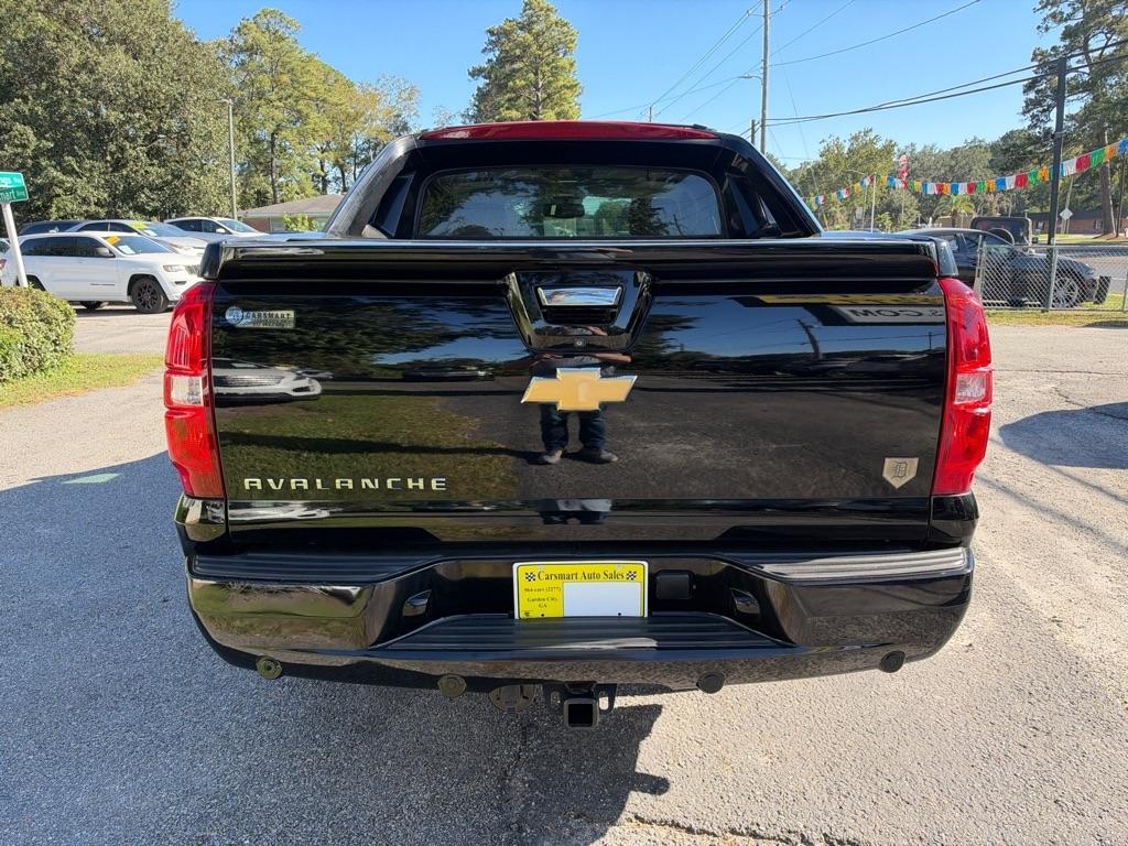 Chevrolet Avalanche LT 4WD 2013