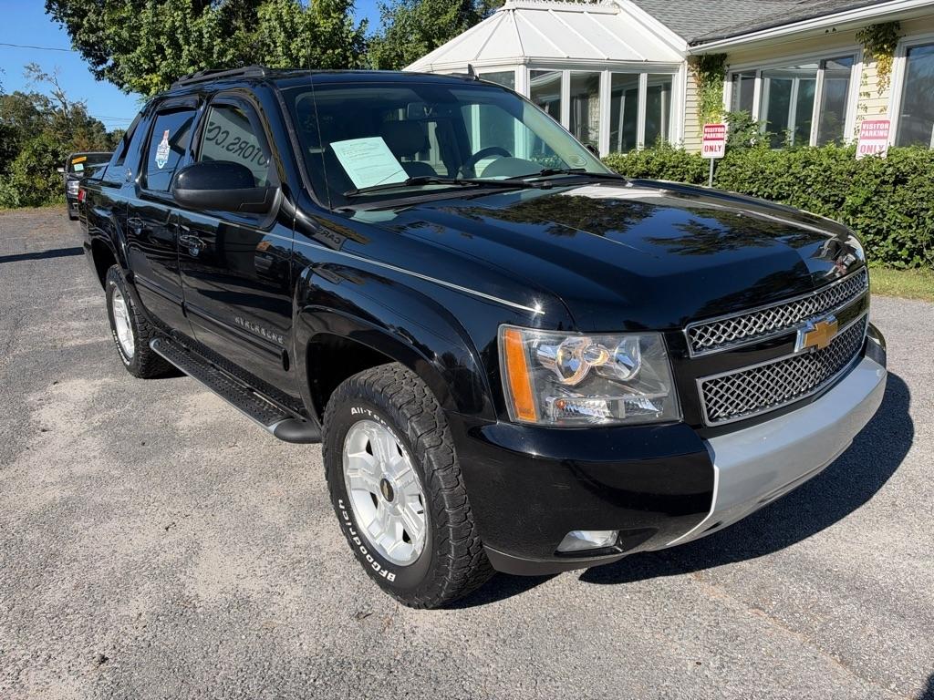Chevrolet Avalanche LT 4WD 2013