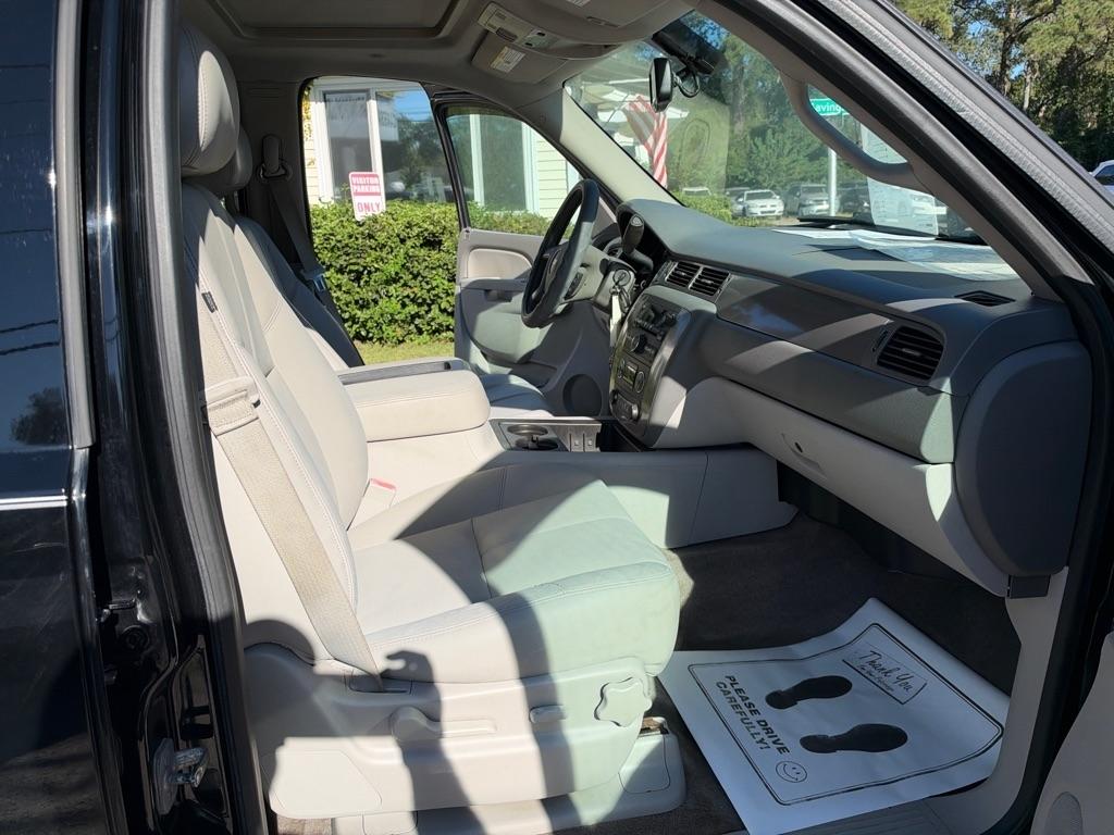 Chevrolet Avalanche LT 4WD 2013