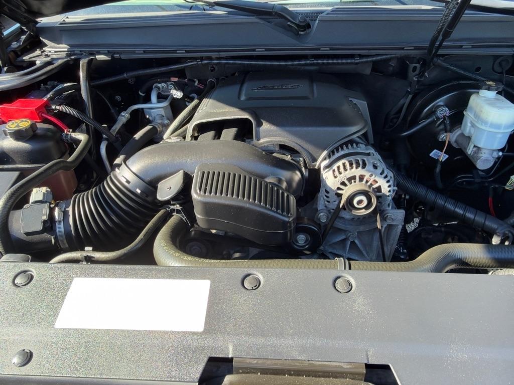 Chevrolet Avalanche LT 4WD 2013