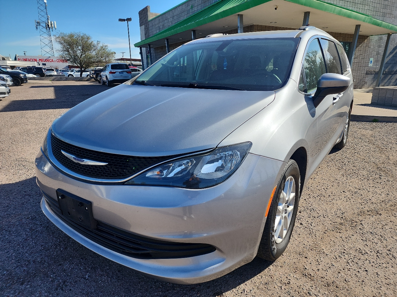 2020 Chrysler Voyager LXI