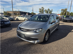 2020 Chrysler Voyager 