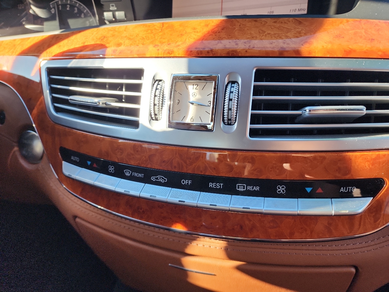 Mercedes-Benz S-Class S550 2007