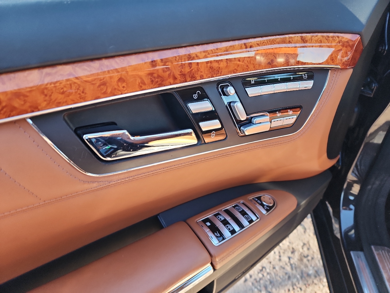 Mercedes-Benz S-Class S550 2007