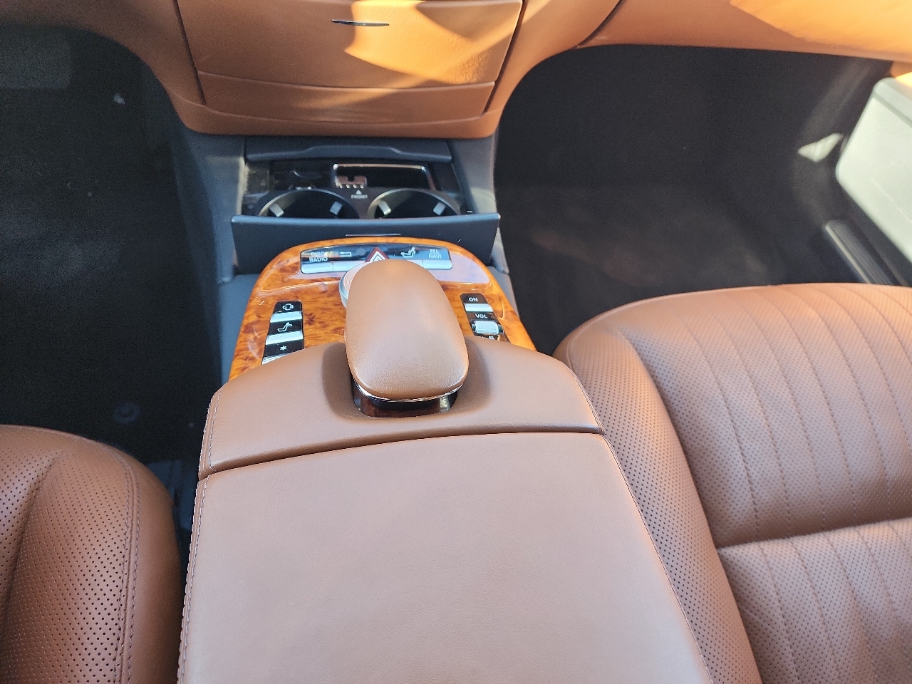 Mercedes-Benz S-Class S550 2007