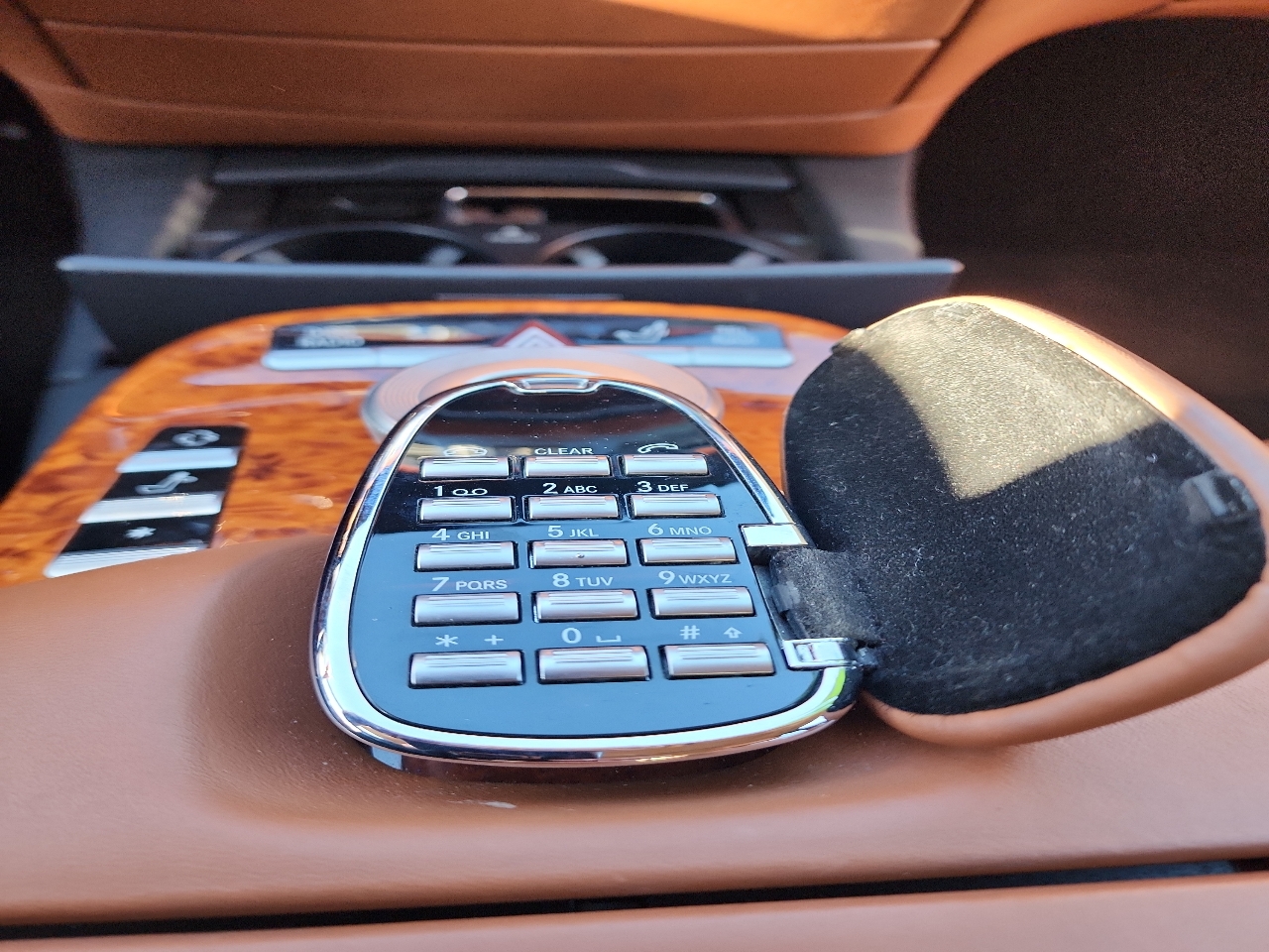 Mercedes-Benz S-Class S550 2007