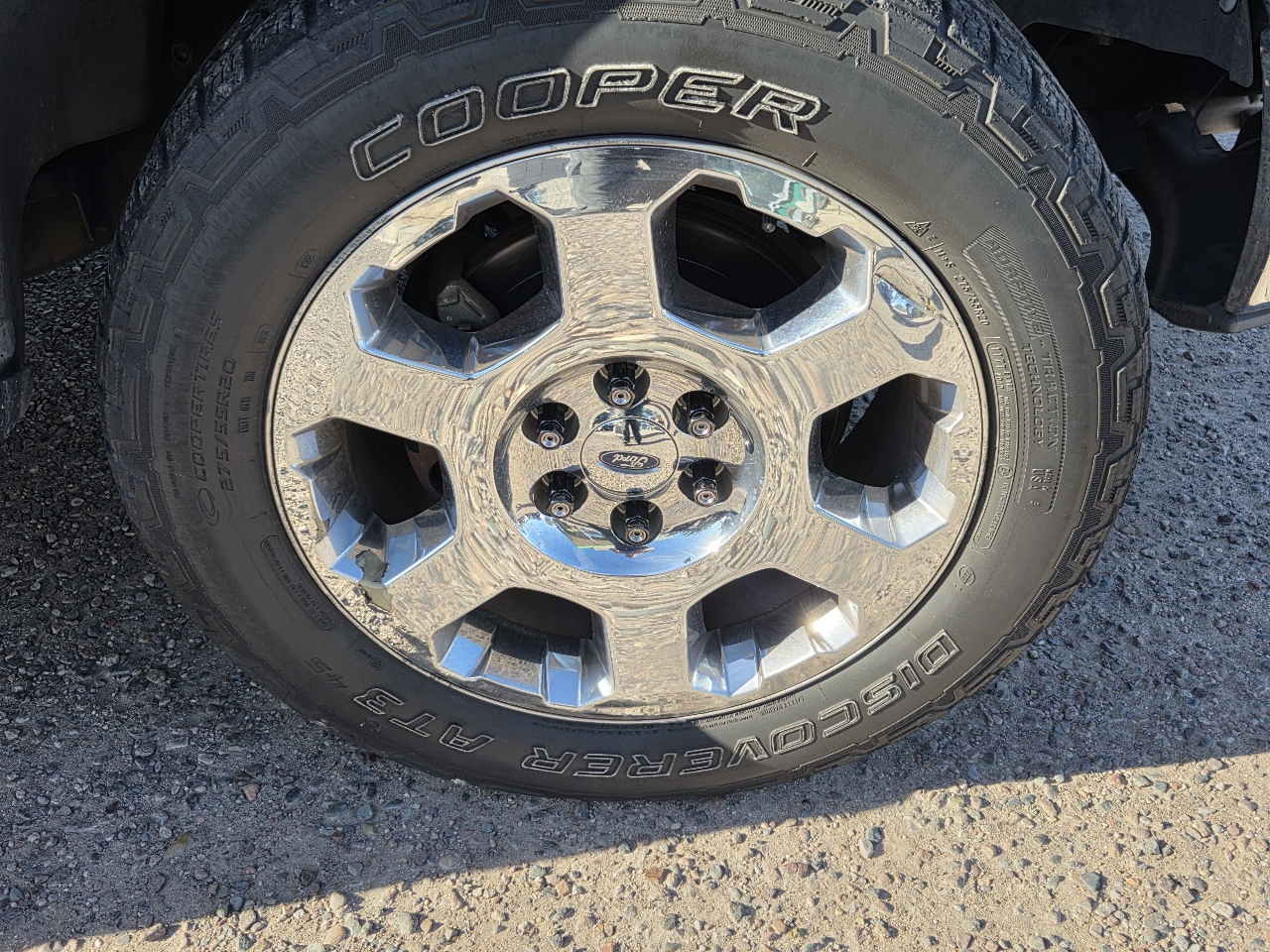 Ford F-150 4WD SuperCrew 145" Platinum 2011