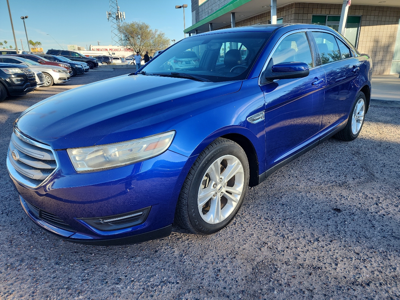 Ford Taurus 4dr Sdn SEL FWD 2014