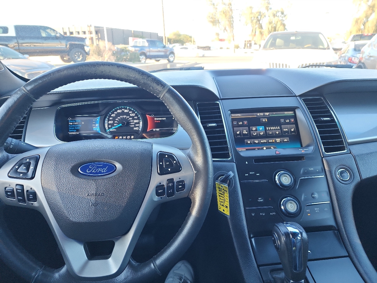 Ford Taurus 4dr Sdn SEL FWD 2014