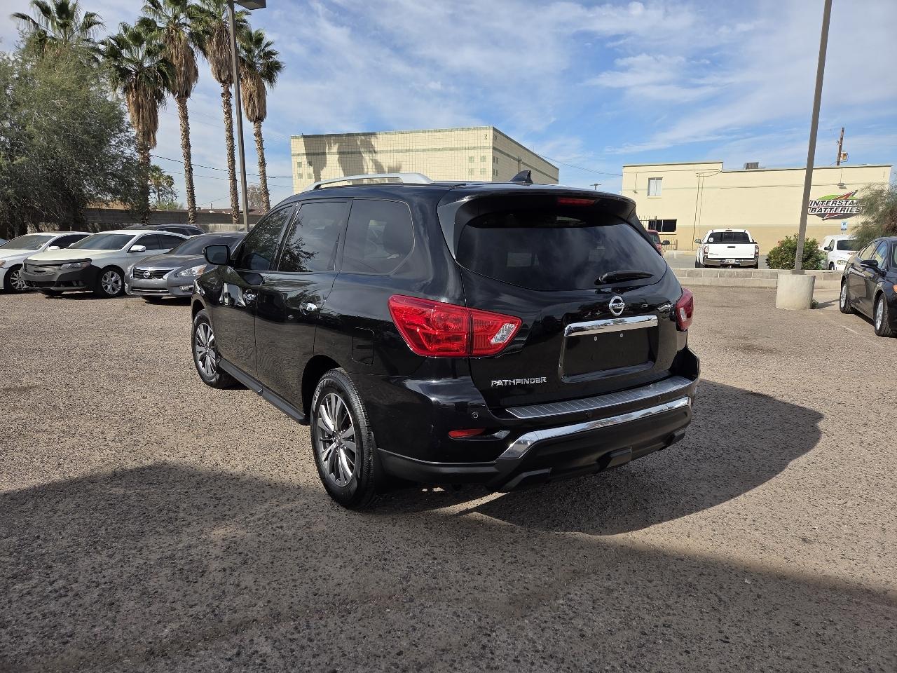 Nissan Pathfinder FWD S 2020