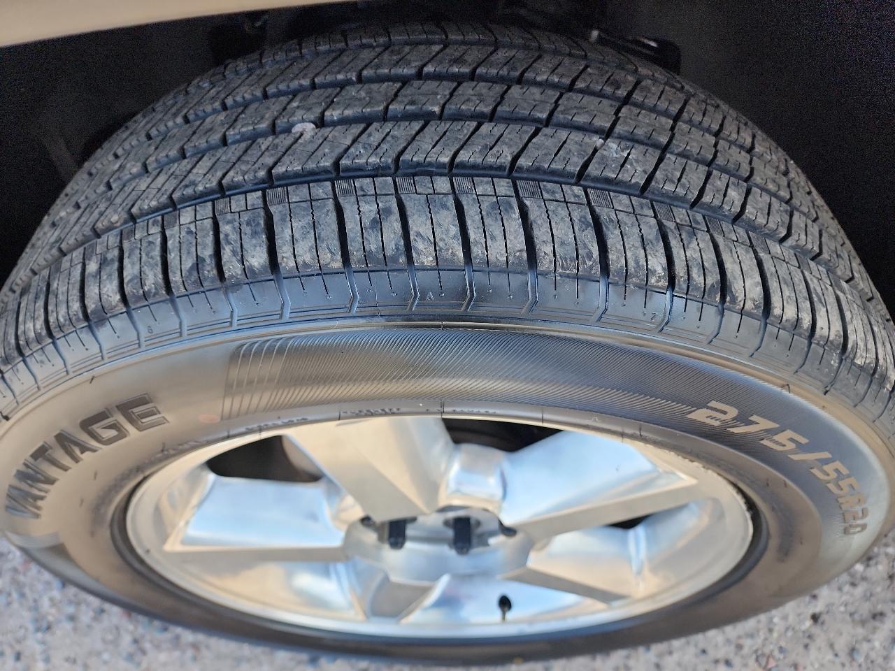 Chevrolet Tahoe 2WD 4dr LS 2014