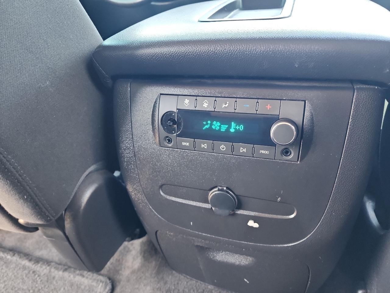 Chevrolet Tahoe 2WD 4dr LS 2014