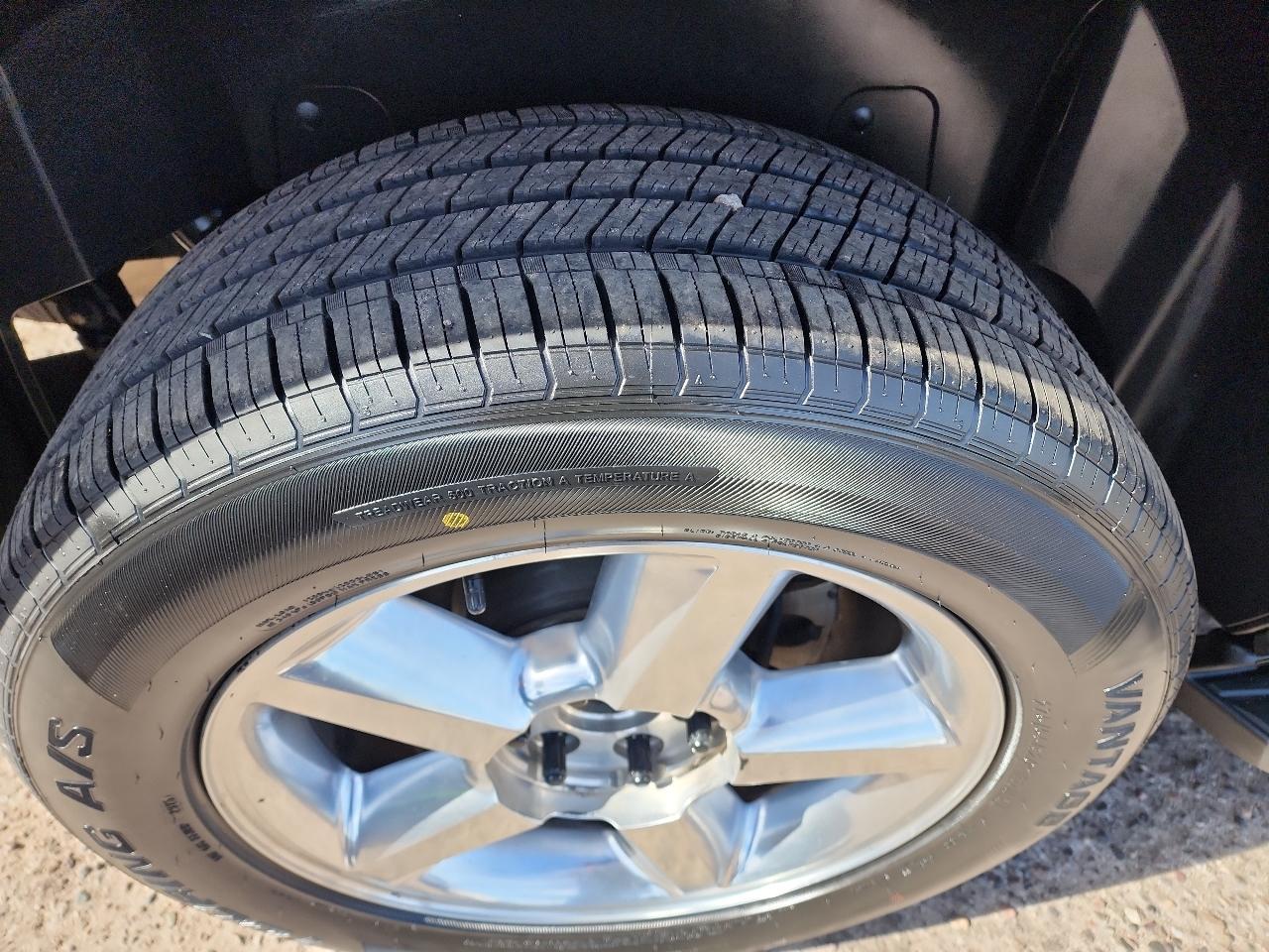 Chevrolet Tahoe 2WD 4dr LS 2014