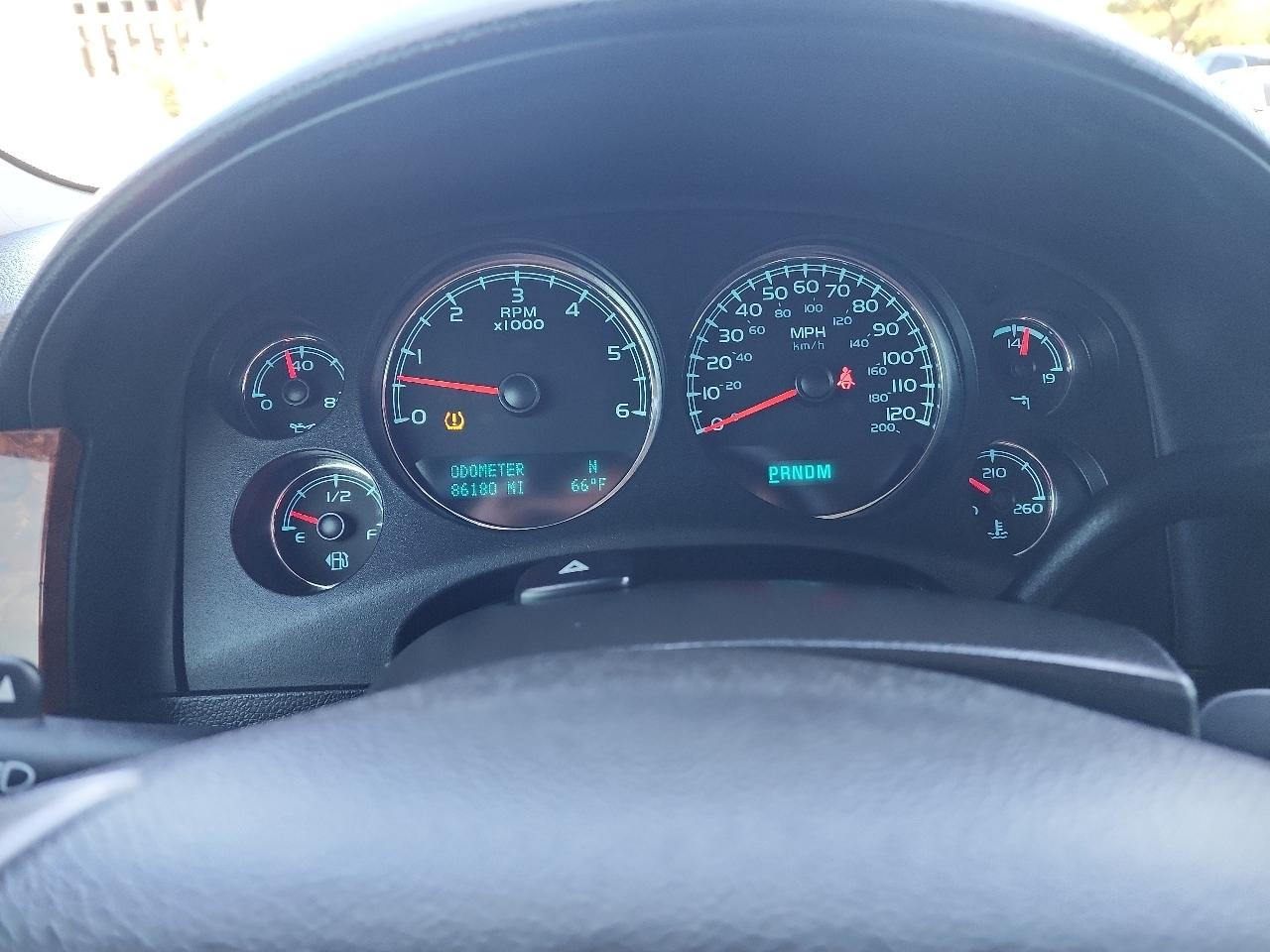 Chevrolet Tahoe 2WD 4dr LS 2014